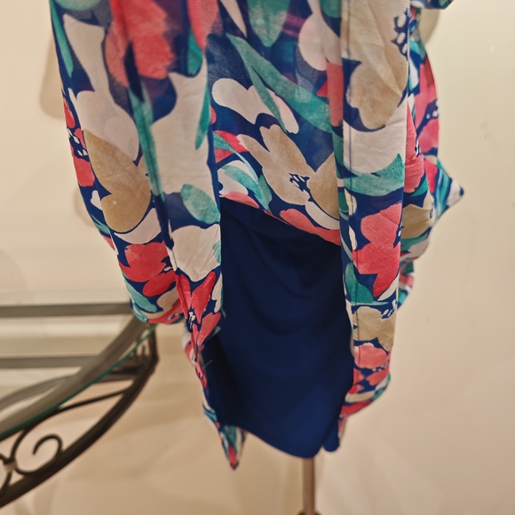 Calvin Klein Floral Dress - Picture 5 of 16
